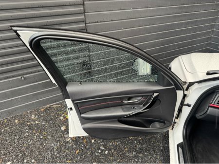 2014 BMW 3 Series 2.0D SPORT AUTO €12,995 thumbnail