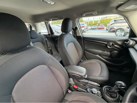 2019 MINI Cooper D - thumbnail 14