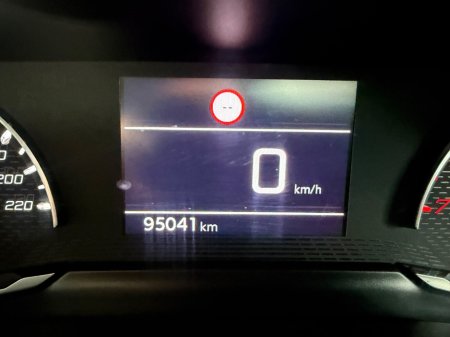 2023 Peugeot 208 - thumbnail 9