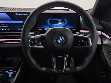2025 BMW i5 - photo 5