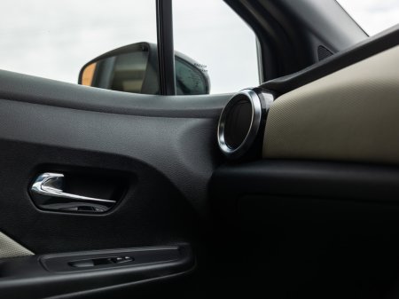 2019 Nissan Micra - thumbnail 17