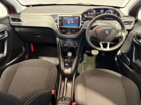 2017 Peugeot 208 - thumbnail 5