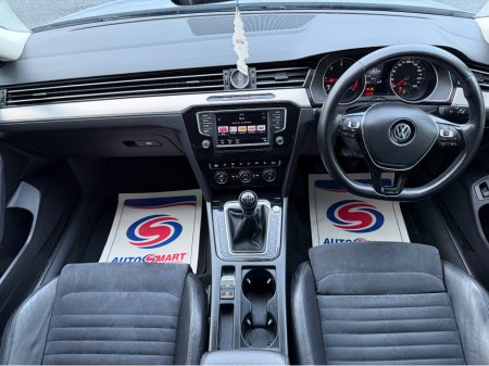 2017 Volkswagen Passat HIGHLINE - Diesel - New NCT 03/2028 €11,950 thumbnail