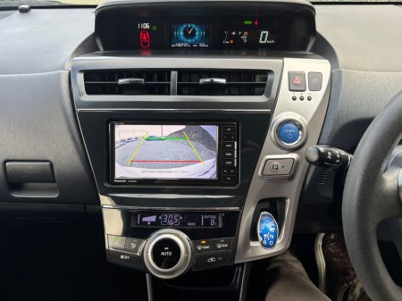 2020 Toyota Prius - thumbnail 13