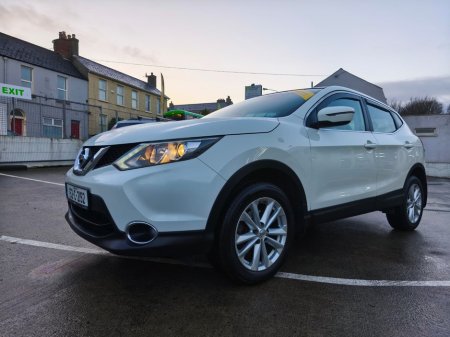 2015 Nissan Qashqai 1 Year Warranty AA Approved 1.2 PET SV E6 4DR €9,950