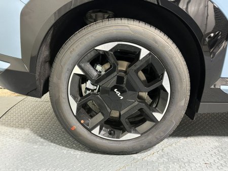 2026 Kia EV5 GT Line €55,990 thumbnail