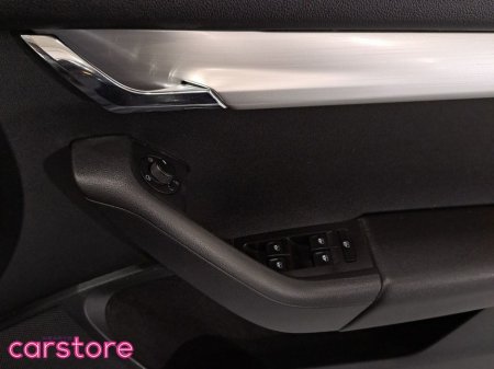 2020 Skoda Octavia - thumbnail 17