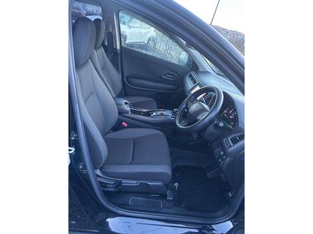 2019 Honda Vezel  €19,950 thumbnail