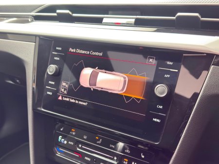 2024 Volkswagen Arteon R LINE 1.4TSI PHEV DSG *PAN ROOF* €41,990 thumbnail