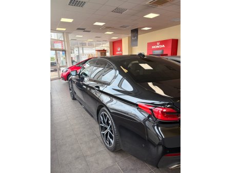 2022 BMW 5 Series - thumbnail 2