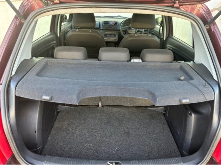 2011 Skoda Fabia - thumbnail 20