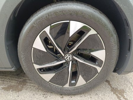 2025 Volkswagen ID.4 ID.4 Match 286 Pro Performance 77kWh Battery Auto Long range €35,995 thumbnail