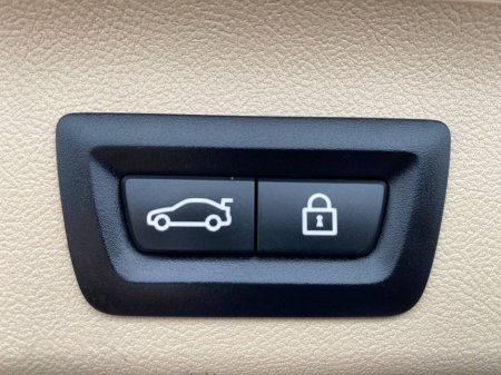 2019 BMW 5 Series - thumbnail 15