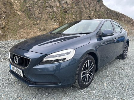 2019 Volvo V40 - thumbnail 5