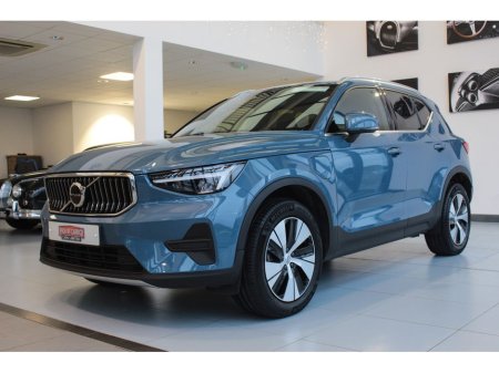 2023 Volvo XC40 RECHARGE T4 CORE 1.5 PHEV €36,899 thumbnail