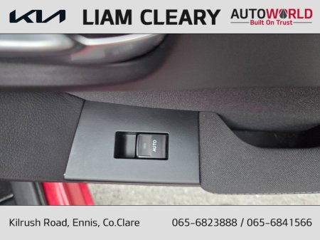 2018 Toyota Auris HYBRID LUNA SPORT AUTO 4DR €17,495 thumbnail