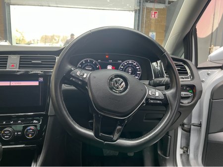 2018 Volkswagen Golf - thumbnail 8