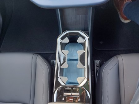 2025 Volvo EX30 SIN MTR RWD PLUS €39,500 thumbnail