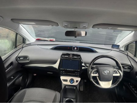 2017 Toyota Prius 1.8 HYBRID 5DR €12,995 thumbnail