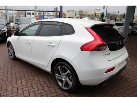 2017 Volvo V40 - thumbnail 6