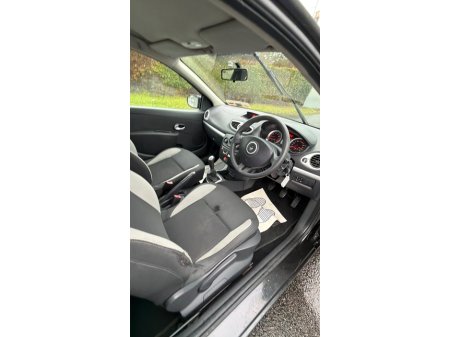 2010 Renault Clio 1.2 16V ETH ROYALE ECO €2,950 thumbnail