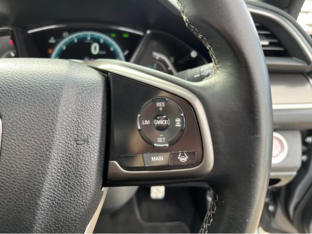 2018 Honda Civic - thumbnail 25