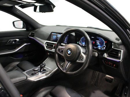 2019 BMW 3 Series - thumbnail 17