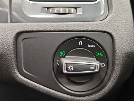 2019 Volkswagen Golf 2.0 TDI Automatic €22,995 thumbnail