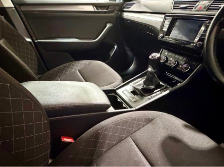 2018 Skoda Superb - thumbnail 5