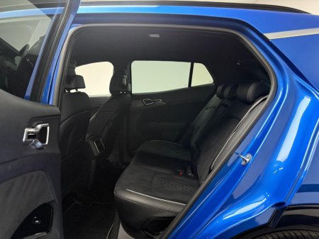 2025 Kia Sportage GT-LINE 1.6 PHEV 4X4 €43,990 thumbnail