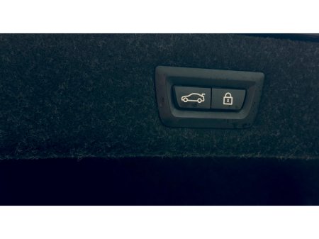 2023 BMW 5 Series - thumbnail 22