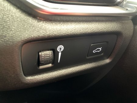 2019 Volvo S60 T5 (250hp) R-Design Auto €25,995 thumbnail