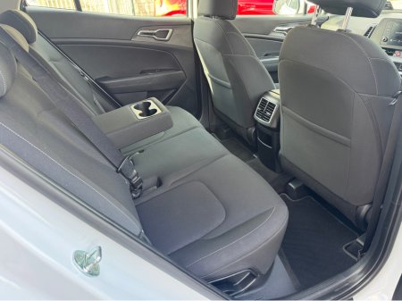 2022 Kia Sportage - thumbnail 13