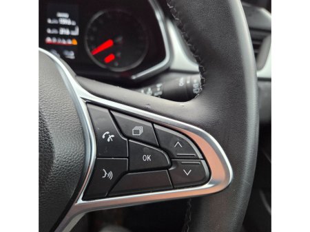 2022 Renault Captur 1.0 TCe 90 DFull Iconic €19,999 thumbnail