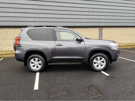 2018 Toyota Landcruiser SWB GX COMMERCIAL ** AUTOMATIC ** PRICE PLUS V.A.T ** FULL V.A.T INVOICE AVAILABLE ** €29,995