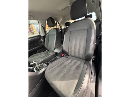 2023 Volkswagen T-Roc - thumbnail 43