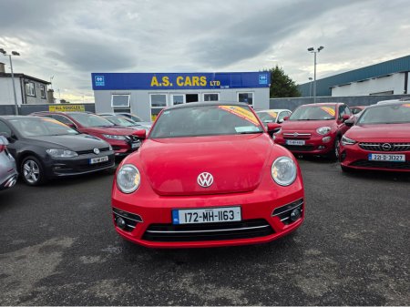 2017 Volkswagen Beetle DESIGN 2.0 TDI ** 1 OWNER IRISH CAR ** PANORAMIC GLASS ROOF ** APPLE CARPLAY / ANDROID AUTO ** PARKING SENSORS ** SERVICE HISTORY ** 2 KEYS ** STUNNING EXAMPLE ** €15,995