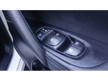 2019 Nissan Qashqai 1.5 DSL SV 5dr €15,450 thumbnail