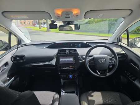 2020 Toyota Prius - thumbnail 8