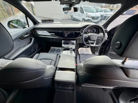 2024 Audi Q7 Q7 PHEV 55 TFSIE Q S LINE 394PS 4WD €83,950 thumbnail