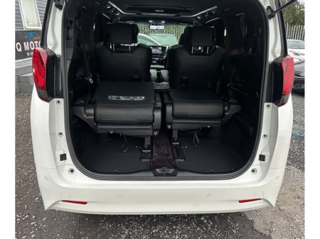 2015 Toyota Alphard - thumbnail 9