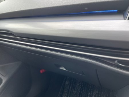 2024 Volkswagen Golf 2.0 TDI 150 BHP DSG STYLE 5 DOOR. €34,950 thumbnail