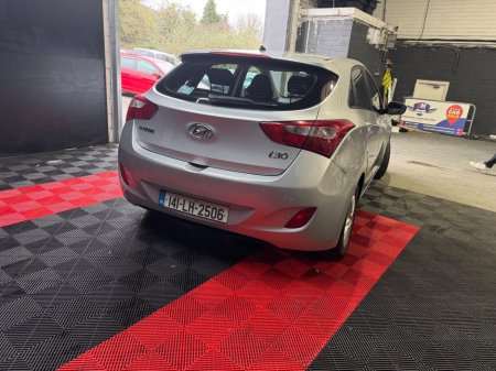 2014 Hyundai i30 - thumbnail 4