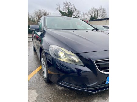 2015 Volvo V40 - view 2