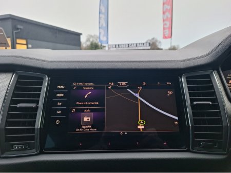 2023 Skoda Kodiaq 7S STYLE 2.0 TDI *High Spec/Black Leather/Heated Seats/Keyless Entry/Camera/Ambient Lighting* €43,950 thumbnail