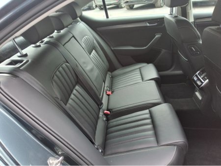 2021 Skoda Superb - thumbnail 11