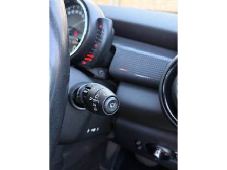 2015 MINI Hatch - thumbnail 28