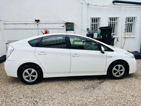 2014 Toyota Prius - thumbnail 7