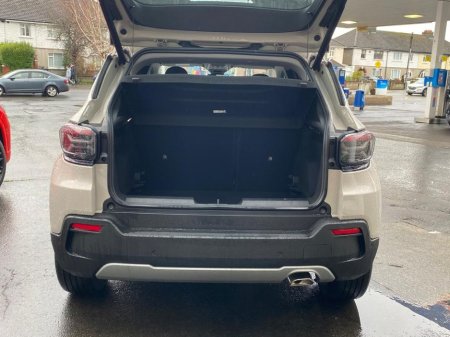 2025 Jeep Avenger 1.2 100Hp Mhev Altitude €28,895 thumbnail