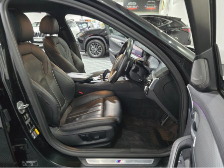 2019 BMW 5 Series - thumbnail 7